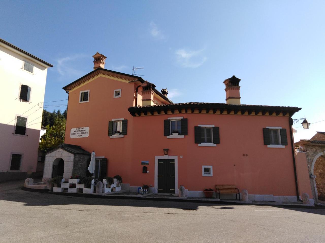 Casa Del Capitello Каприно-Веронезе
